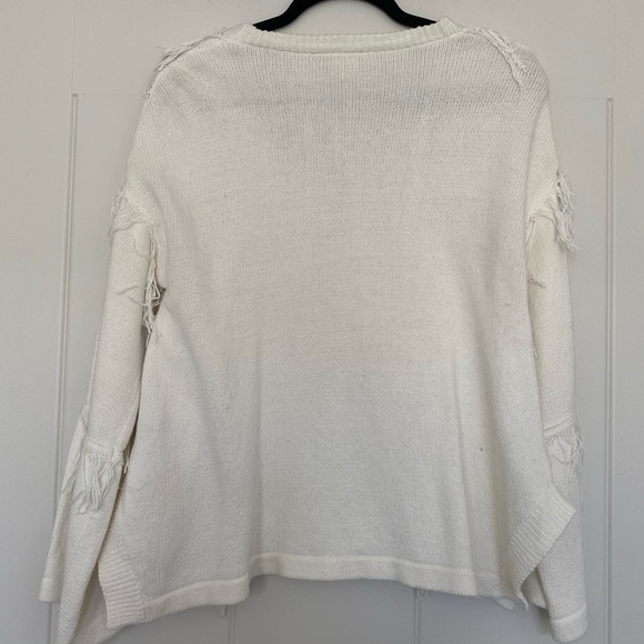 New Boho Chic Sweater - Picture 6 of 7